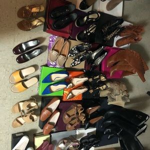 27 pair of women’s shoes new and like new size 7